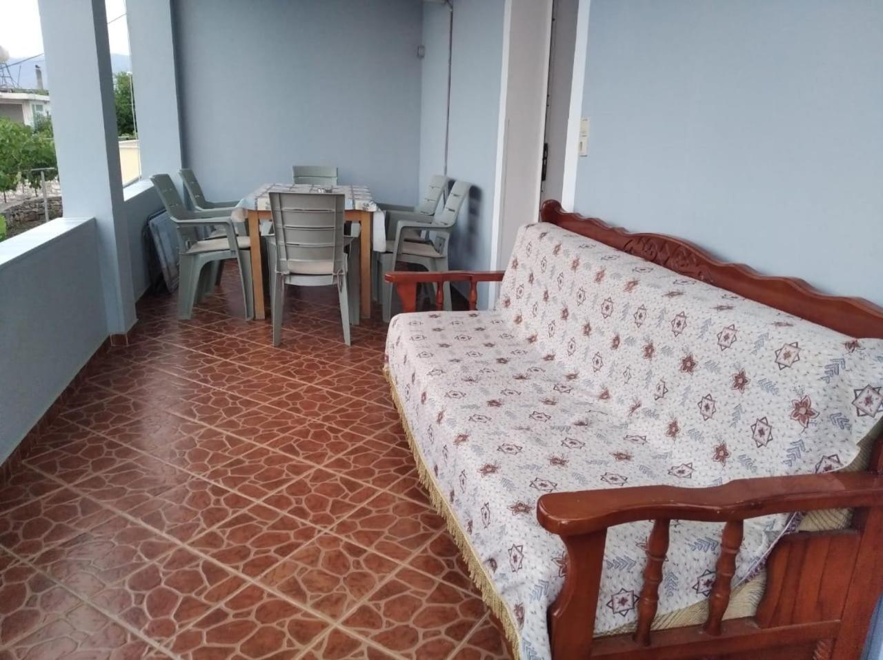 Hako Apartments Саранде Екстериор снимка